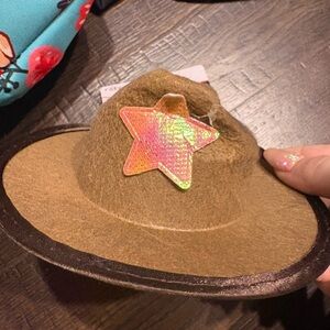 NWT two cat or dog head accessories